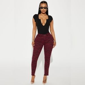 Fashion nova animal print pant